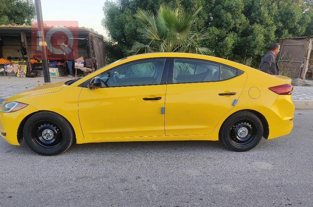 هیۆندای ئەلەنترا